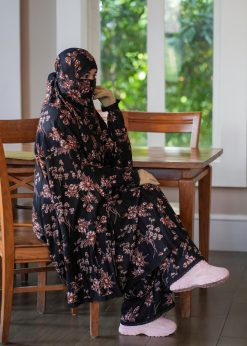Alternative view of Khimar & Plazu - 157